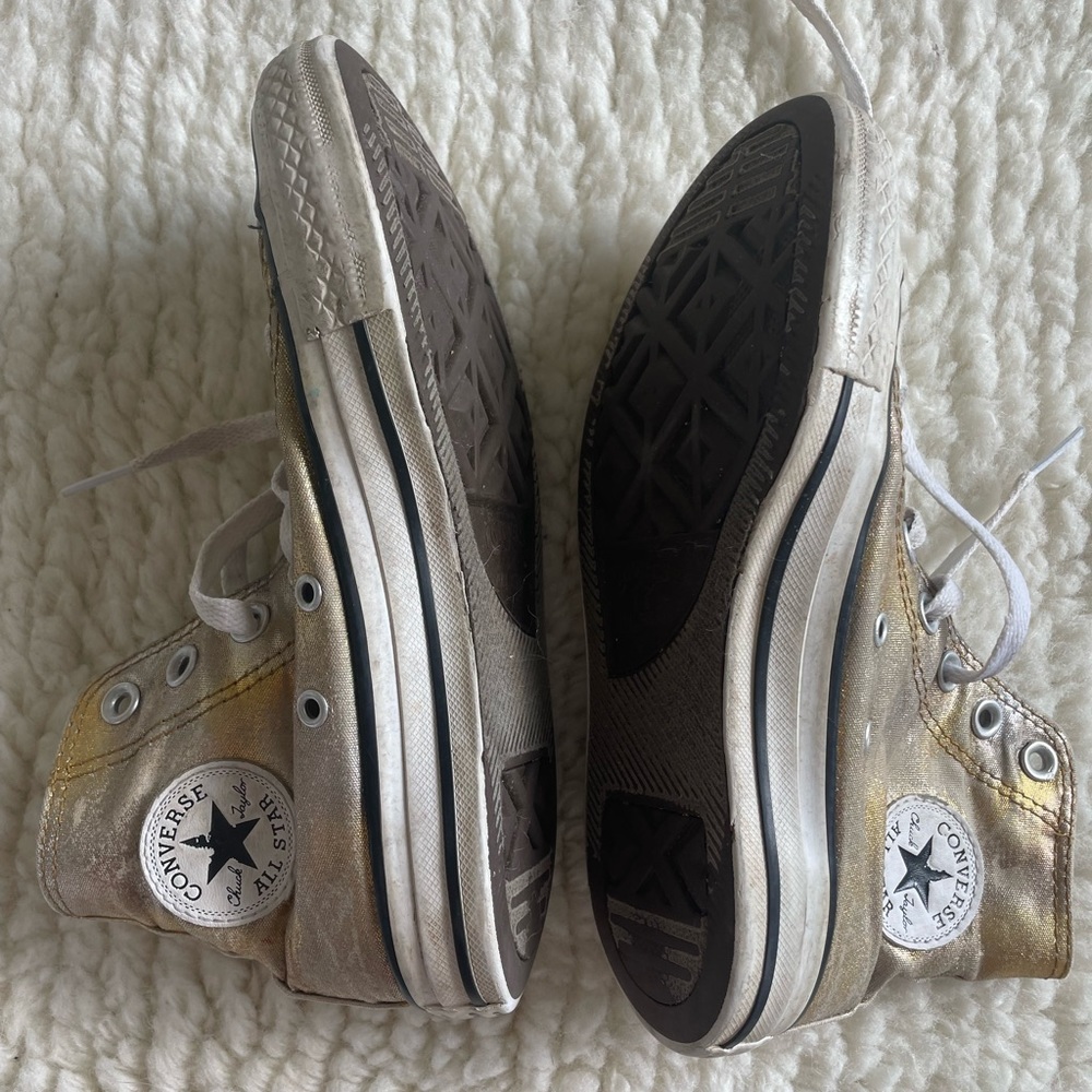 Gold Converse - Picture 2 of 4